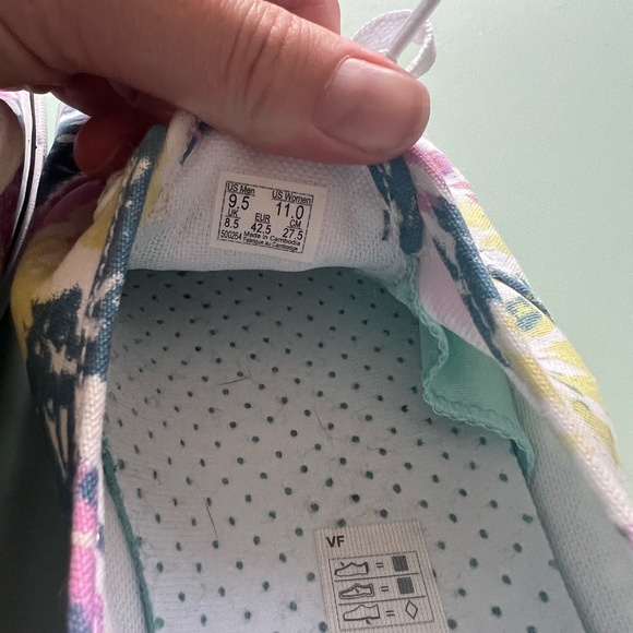 Like New Multicolor Vans - Picture 3 of 4